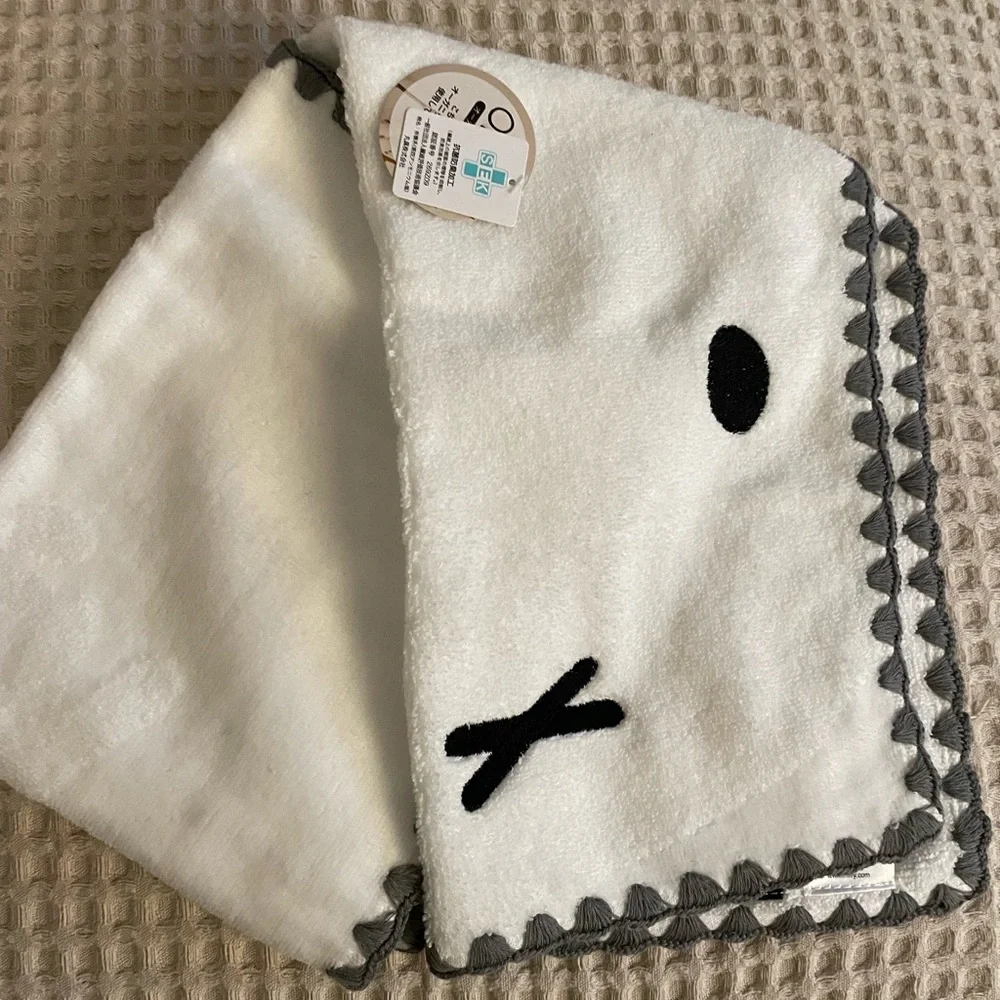 Miffy NWT Towel Face embroidery white Dick bruna